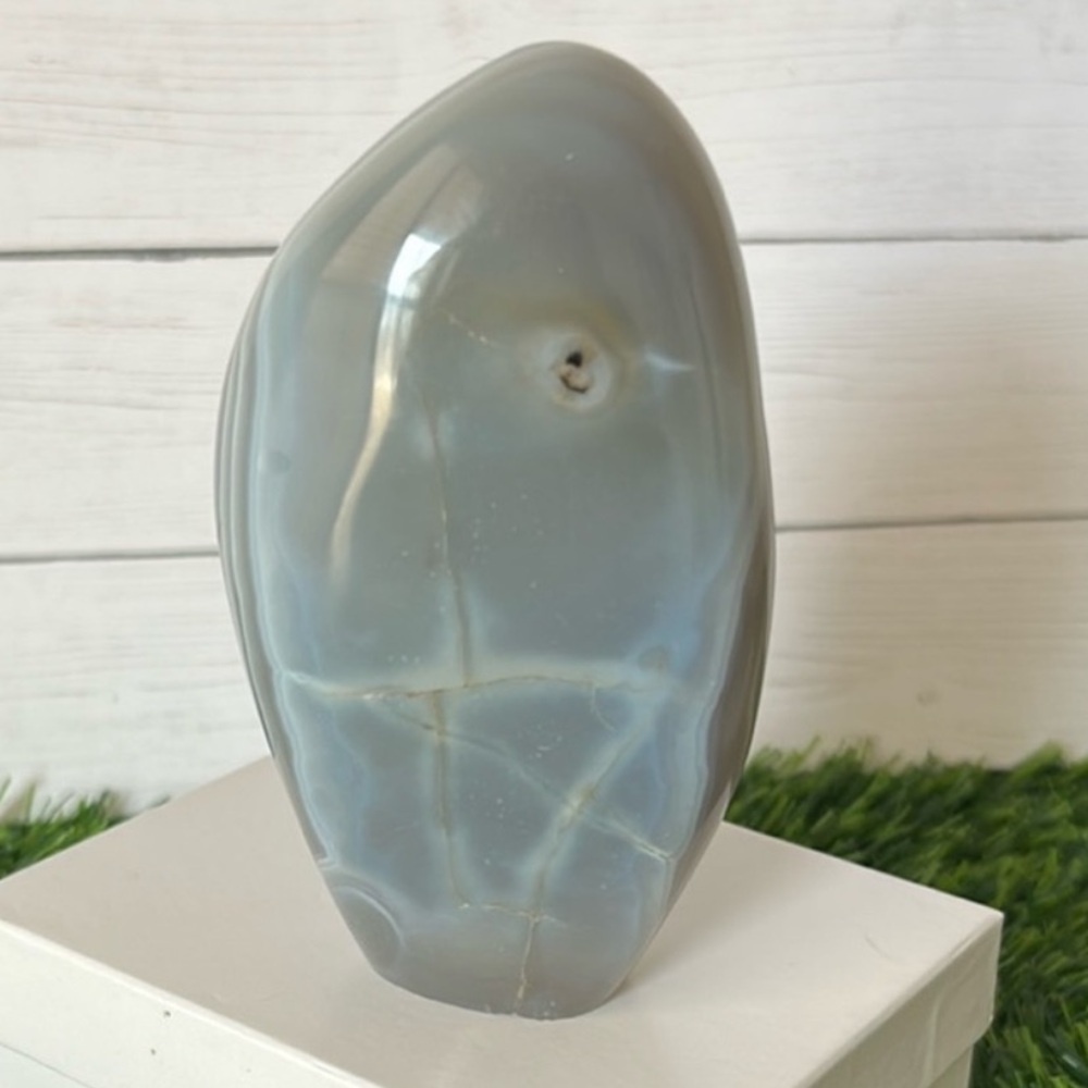 Polished Banded Agate Freeform - Picture 5 of 13